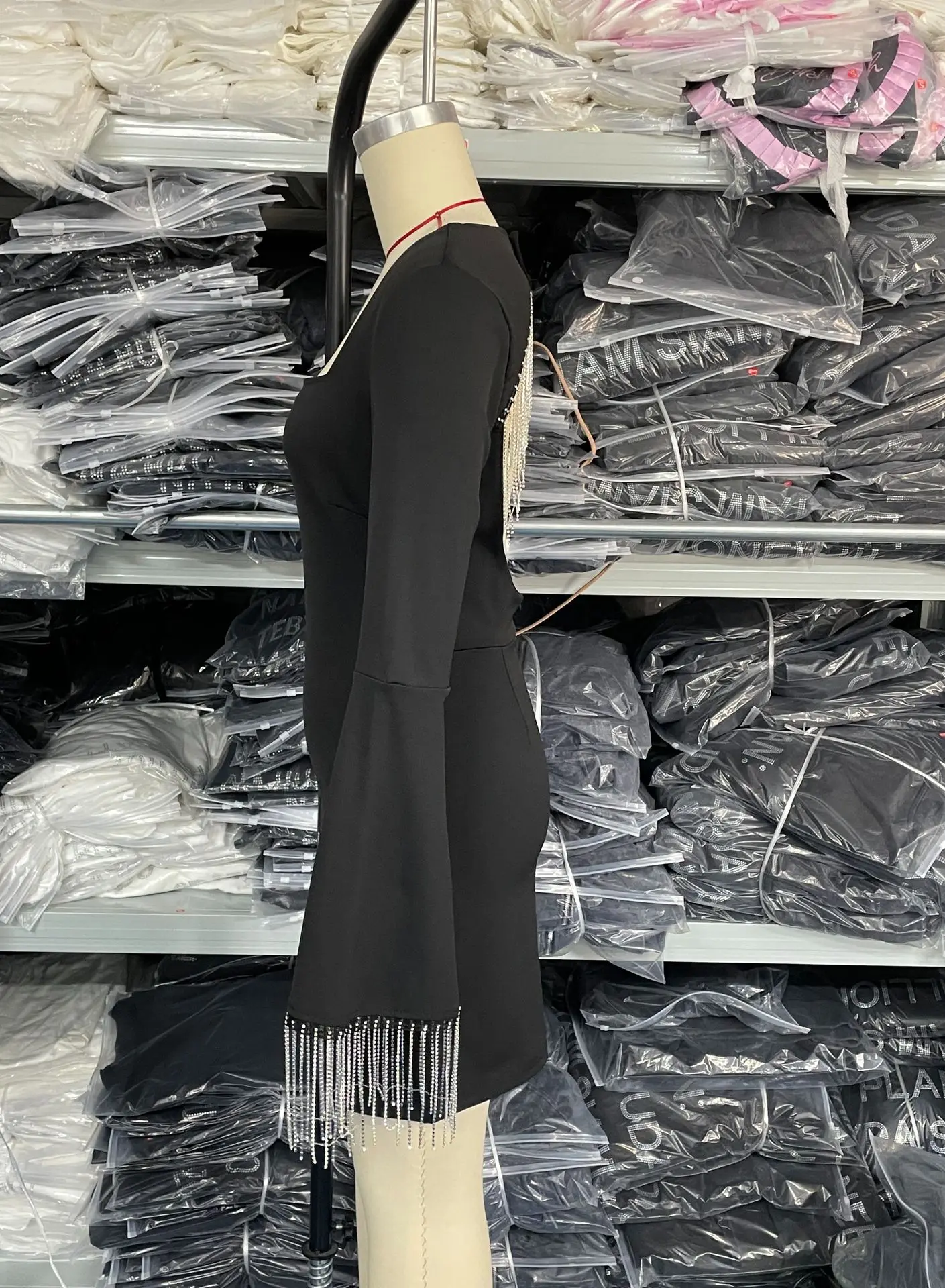 Chic Women's Tassel Hollow Out Mini Dress Long Sleeve Backless Shiny Black Sexy Glitter Short Elegant Party Evening Prom Dresses